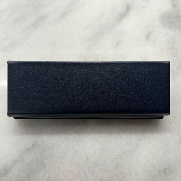 Warby Parker Nice To See You Hard Shell Magnetic Eyeglass Eyewear Case Black OS - Picture 2 of 4